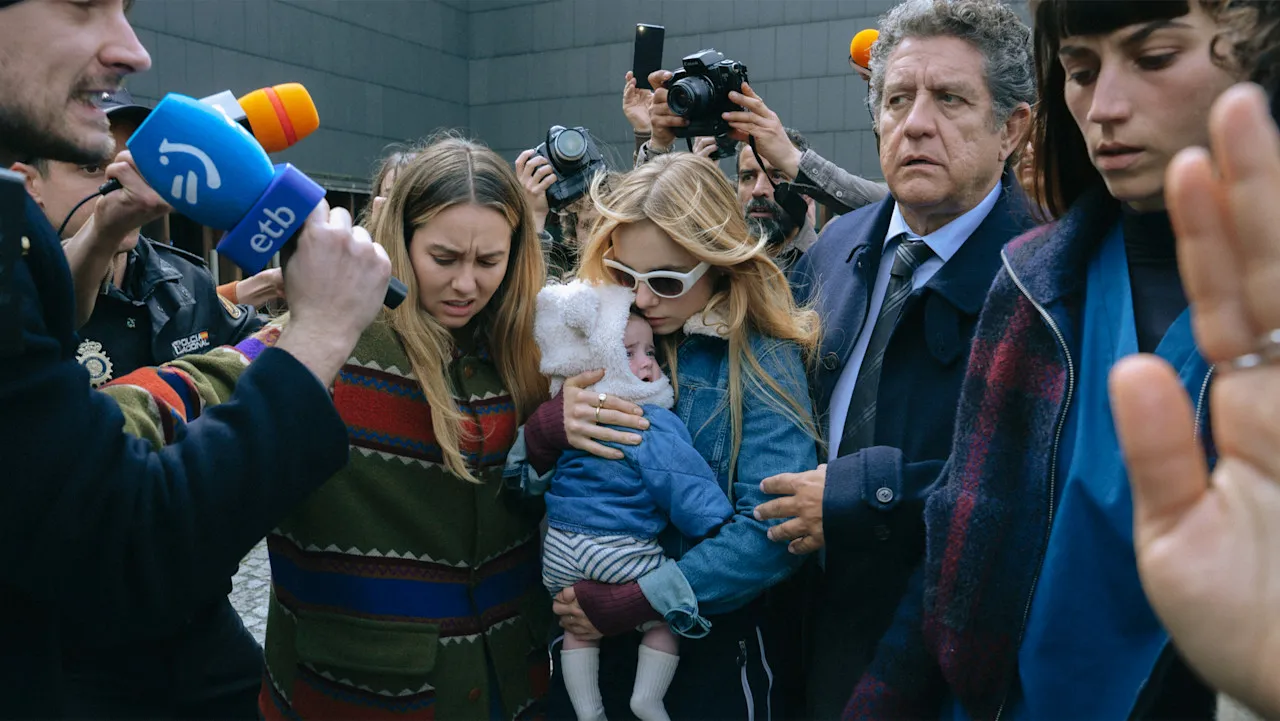 Cena promocional de That Night na Netflix com as três irmãs protagonistas